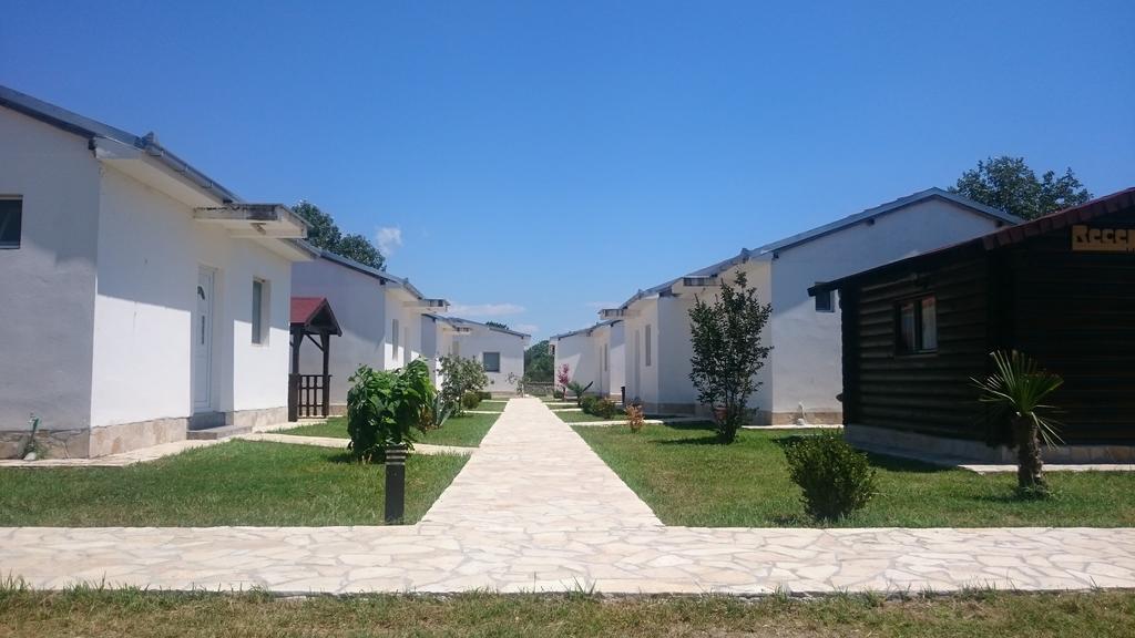 Beni Bungalows أولتْسي المظهر الخارجي الصورة
