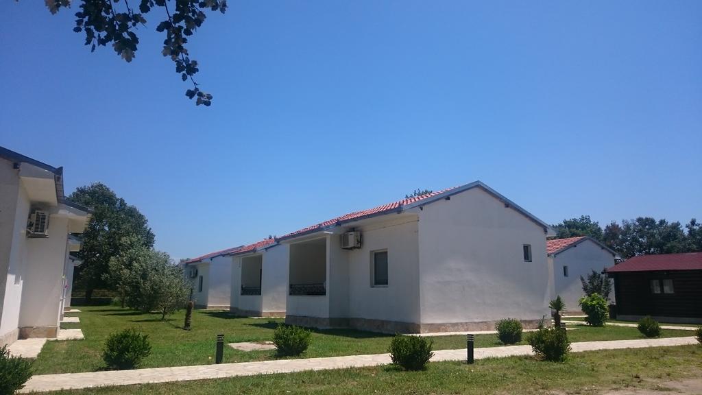 Beni Bungalows أولتْسي المظهر الخارجي الصورة